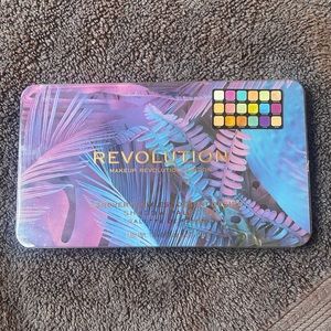 Makeup Revolution-Forever Flawless:“Desert Desire” eyeshadow palette..BRAND NEW!
